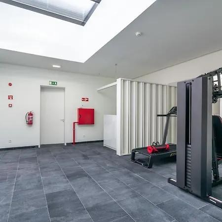 Whome | Av. Da Liberdade Deluxe W/ S-pool, Gym & Parking Апартаменты
